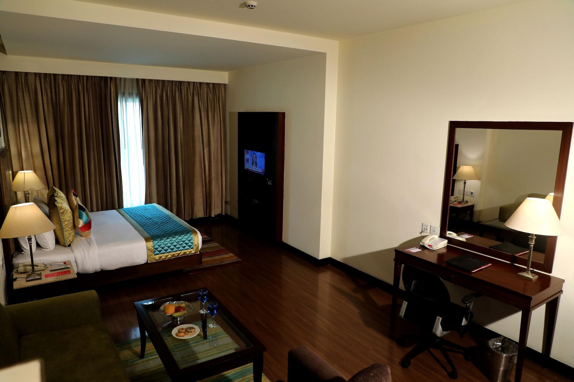 Ramada By Wyndham Jalandhar City Center Kültér fotó
