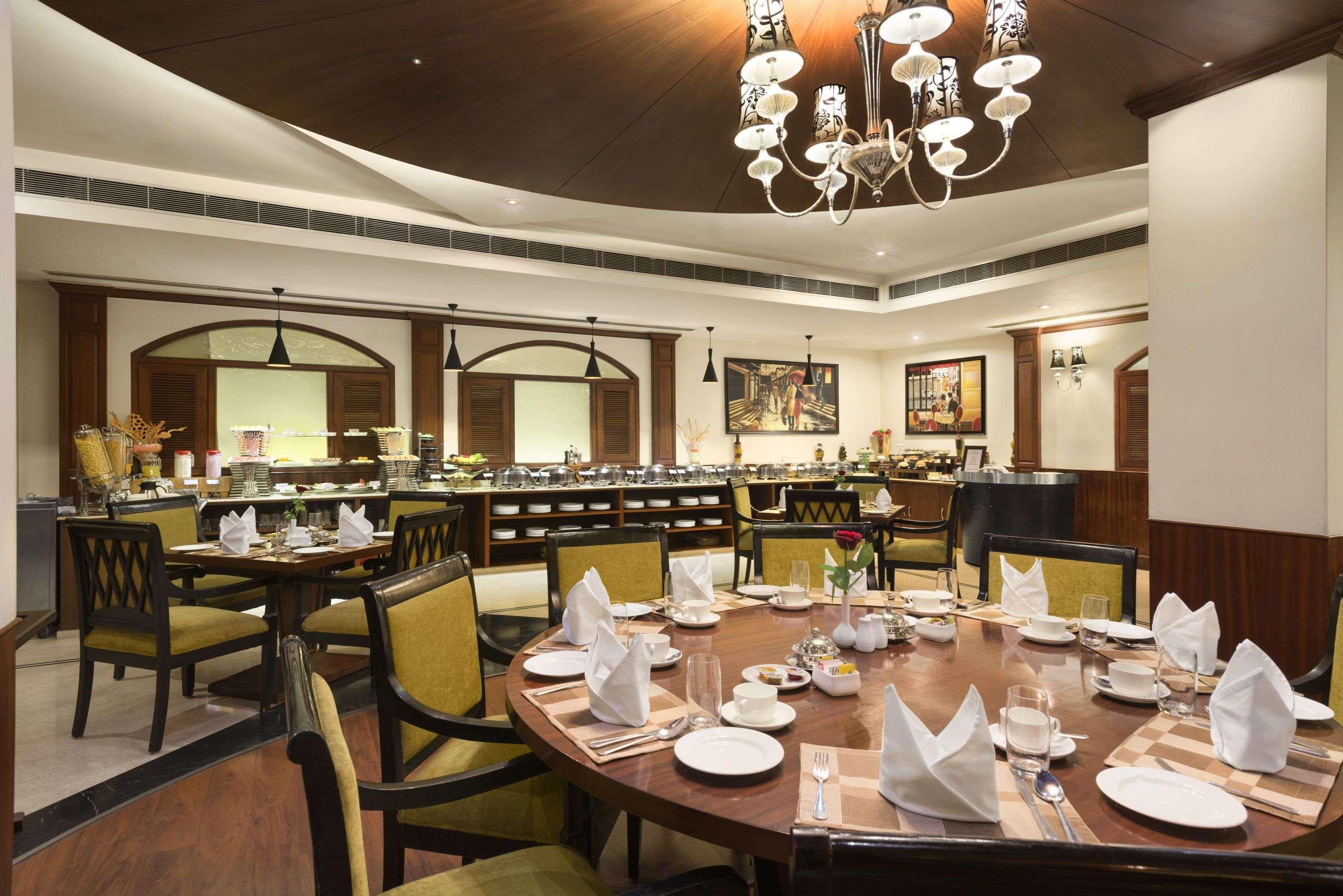 Ramada By Wyndham Jalandhar City Center Kültér fotó