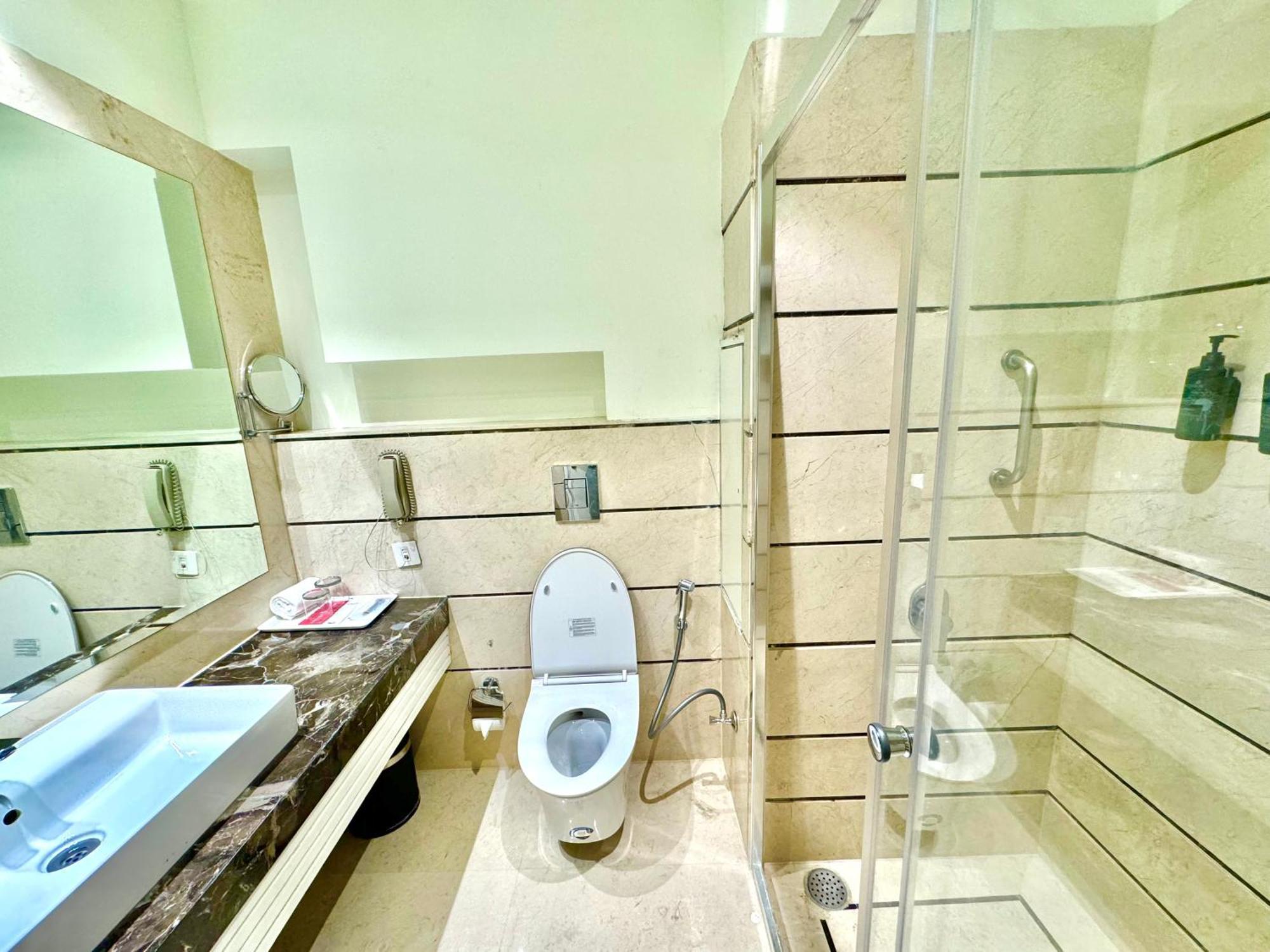 Ramada By Wyndham Jalandhar City Center Kültér fotó