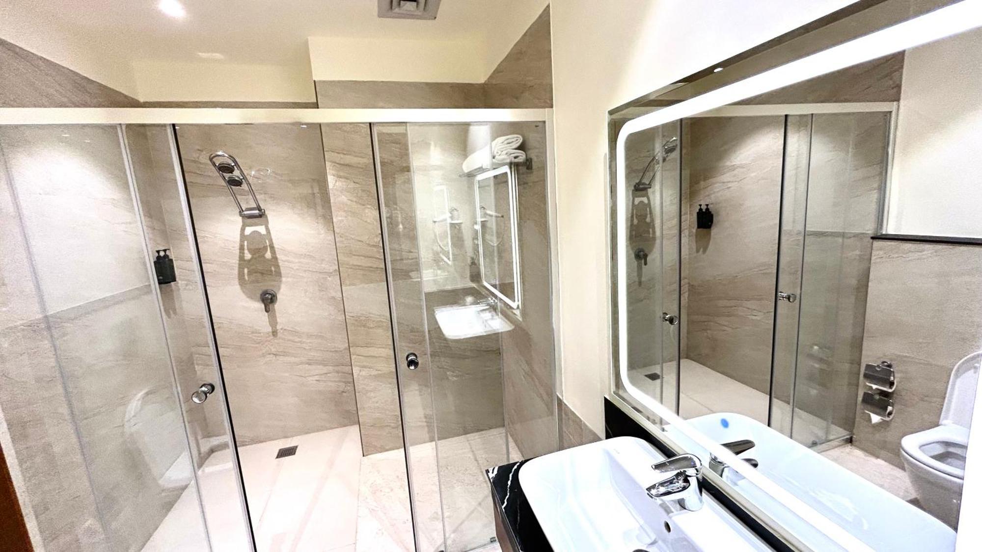 Ramada By Wyndham Jalandhar City Center Kültér fotó