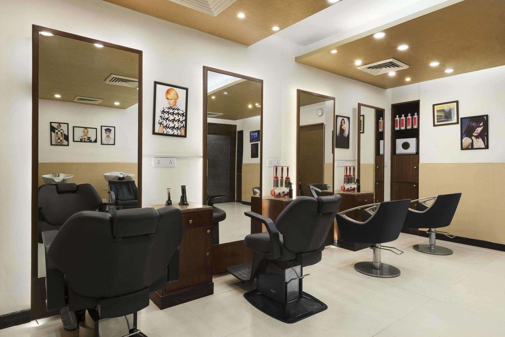 Ramada By Wyndham Jalandhar City Center Kültér fotó
